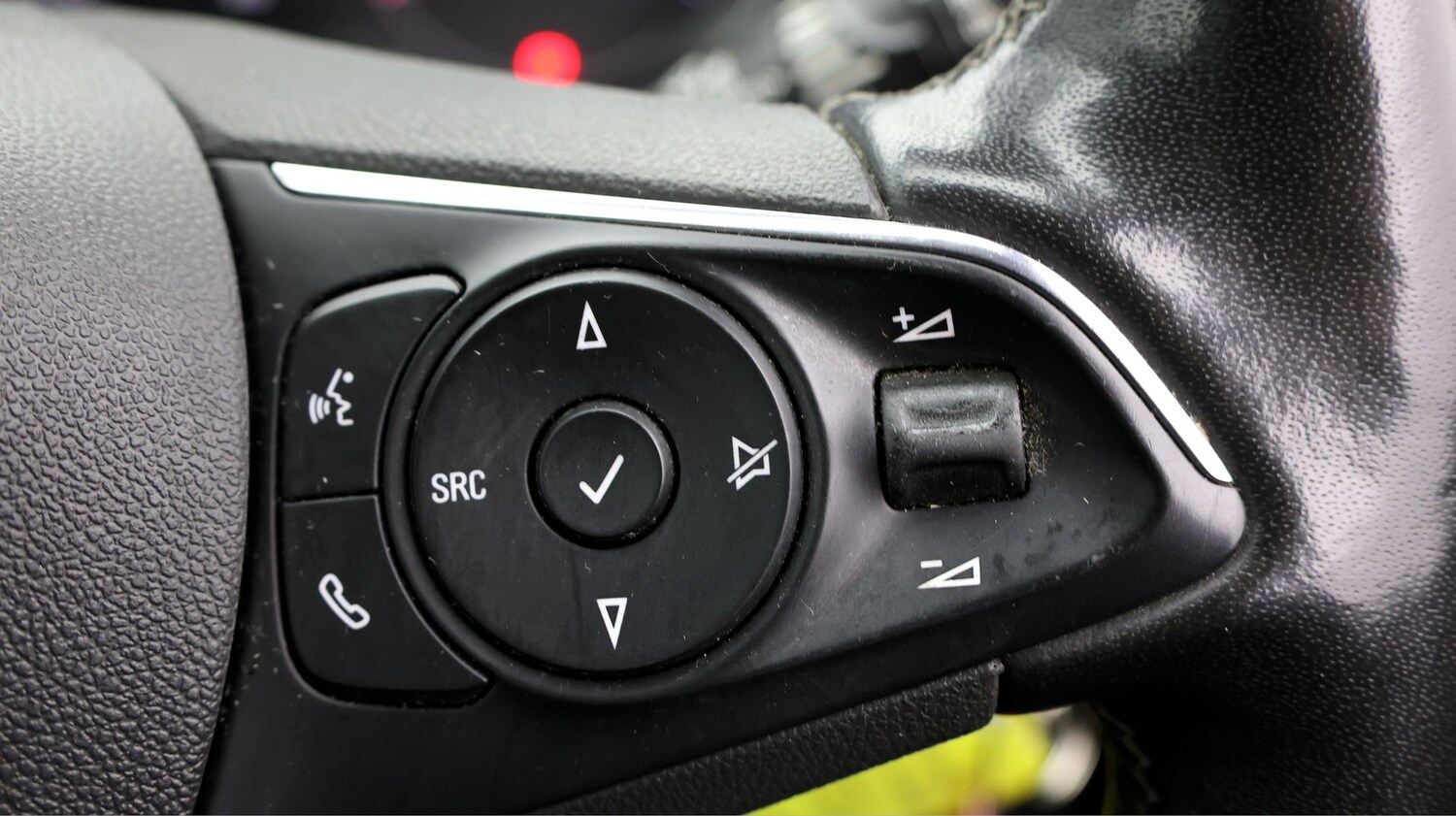 Used Vauxhall Crossland 2022 for sale - 76817449: Photo 23