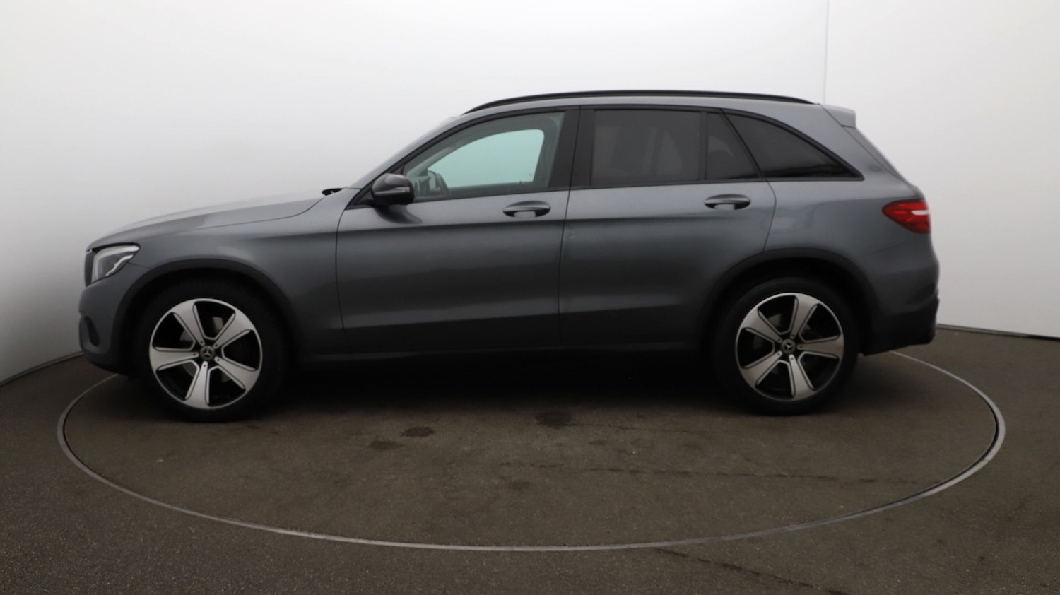 Used Mercedes-Benz GLC 2019 for sale - 76885086: Photo 57