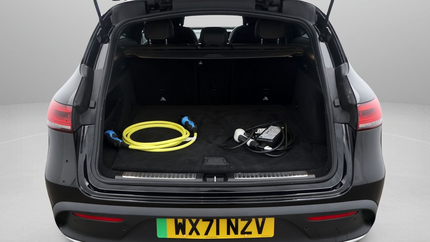 Used Mercedes-Benz EQC 2021 for sale - 77690579: Photo 17