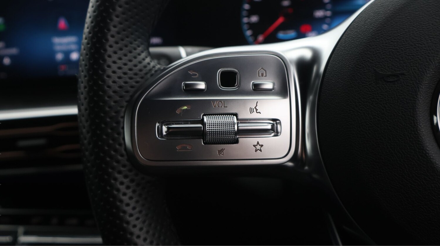 Used Mercedes-Benz EQC 2021 for sale - 77690579: Photo 25