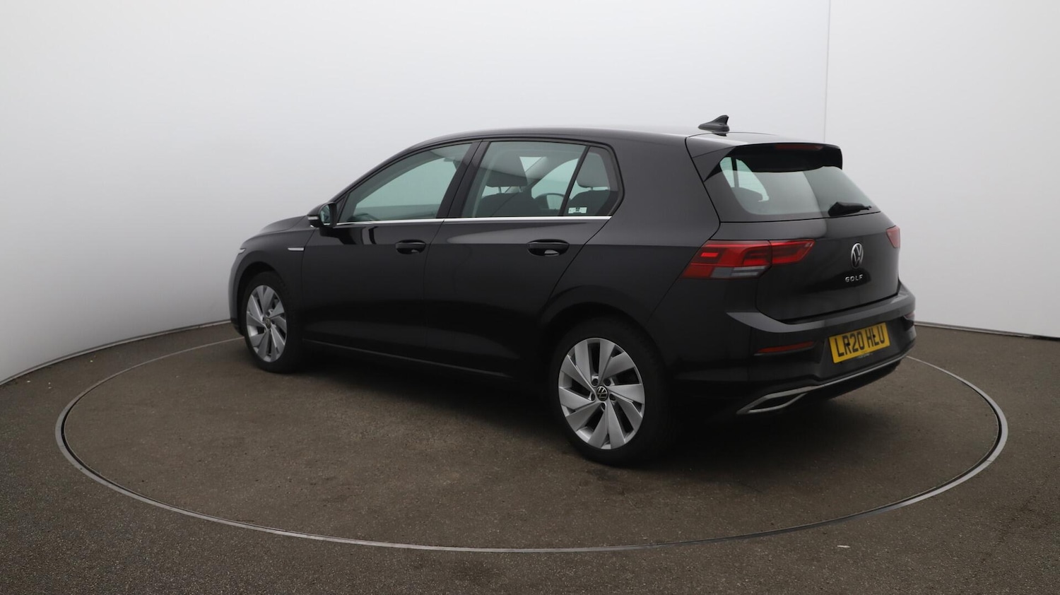 Used Volkswagen Golf 2020 for sale - 76137336: Photo 64