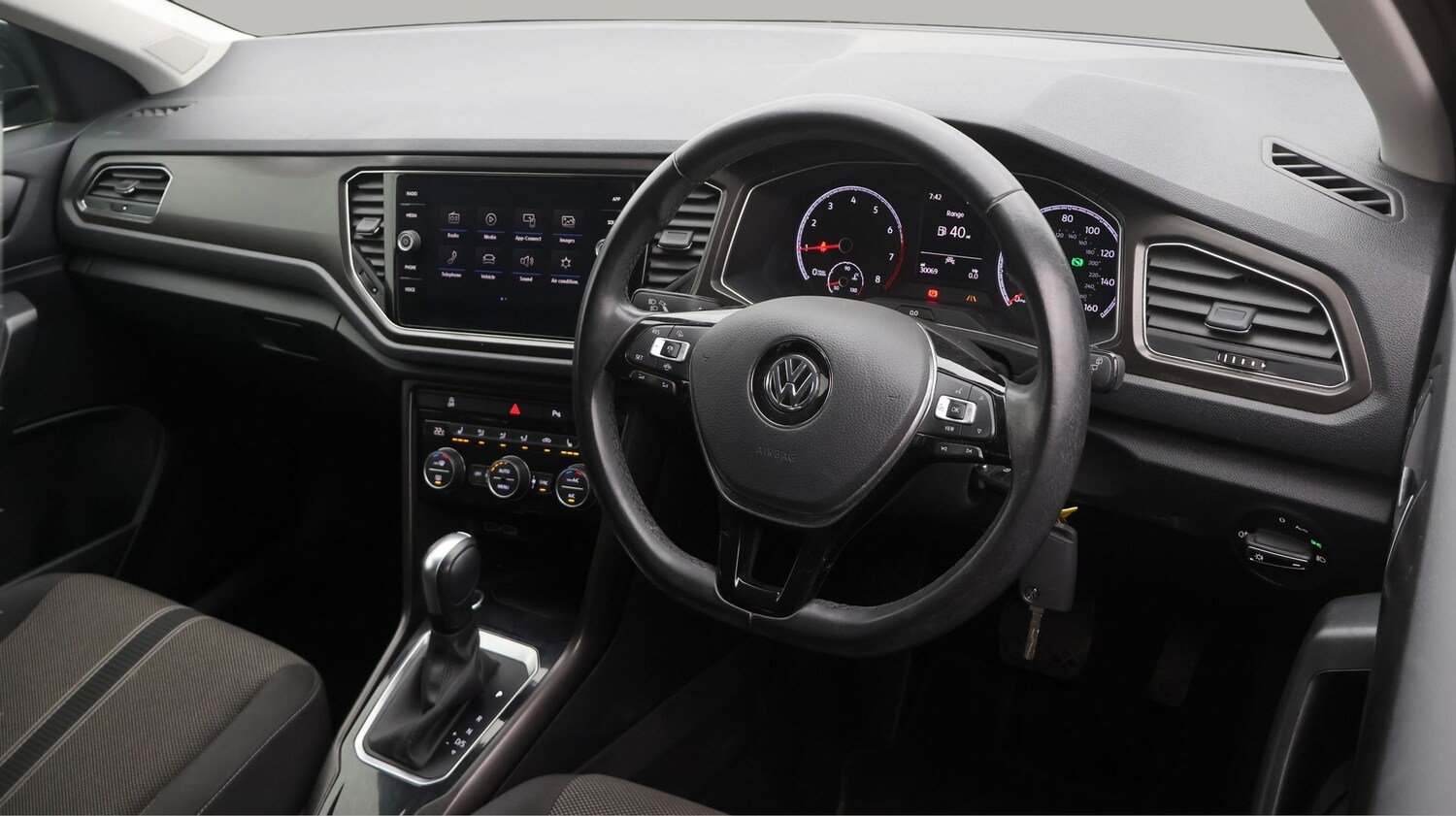 Used Volkswagen T-Roc 2020 for sale - 77365672: Photo 9