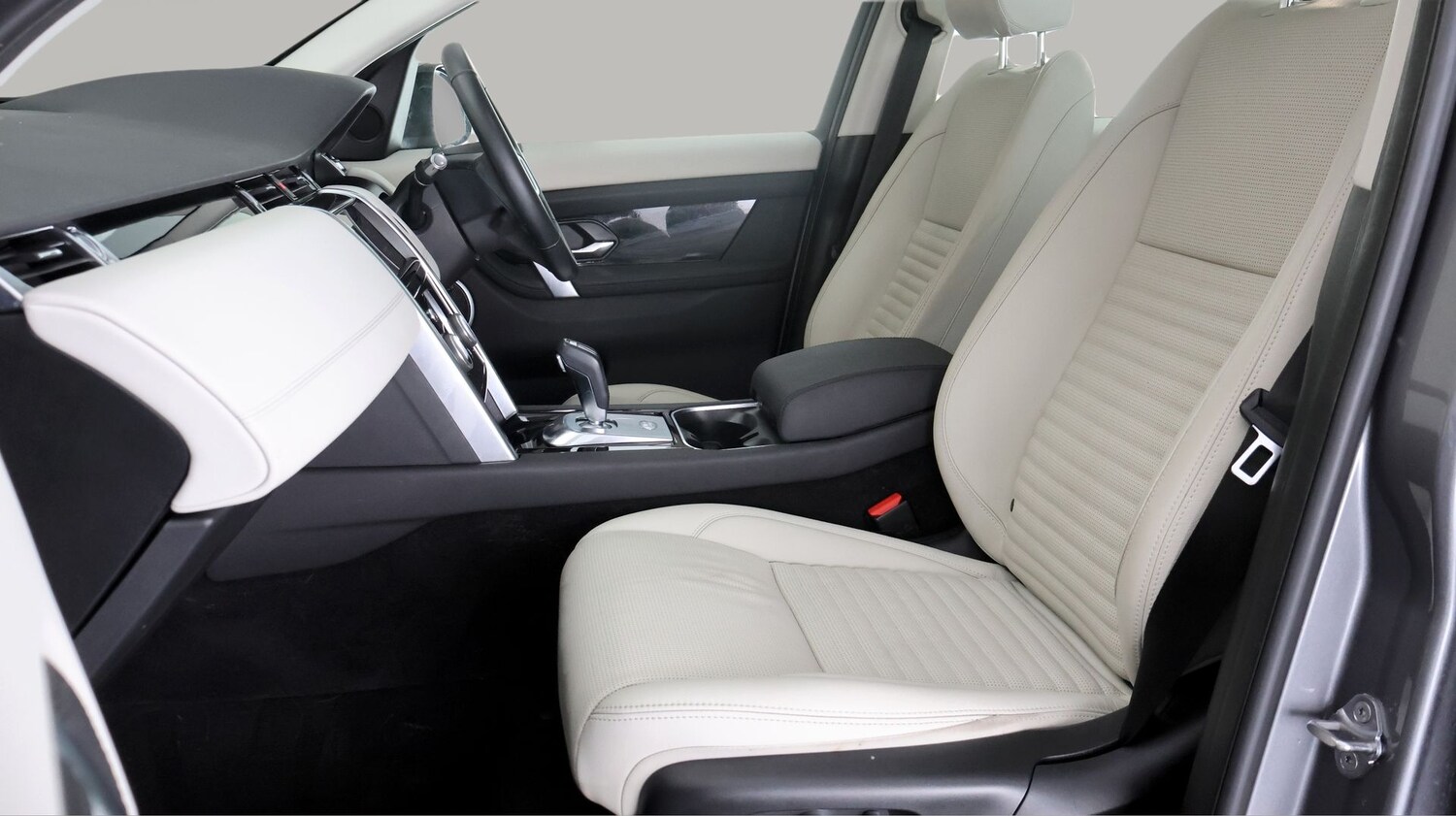 Used Land Rover Discovery Sport 2021 for sale - 77935886: Photo 14