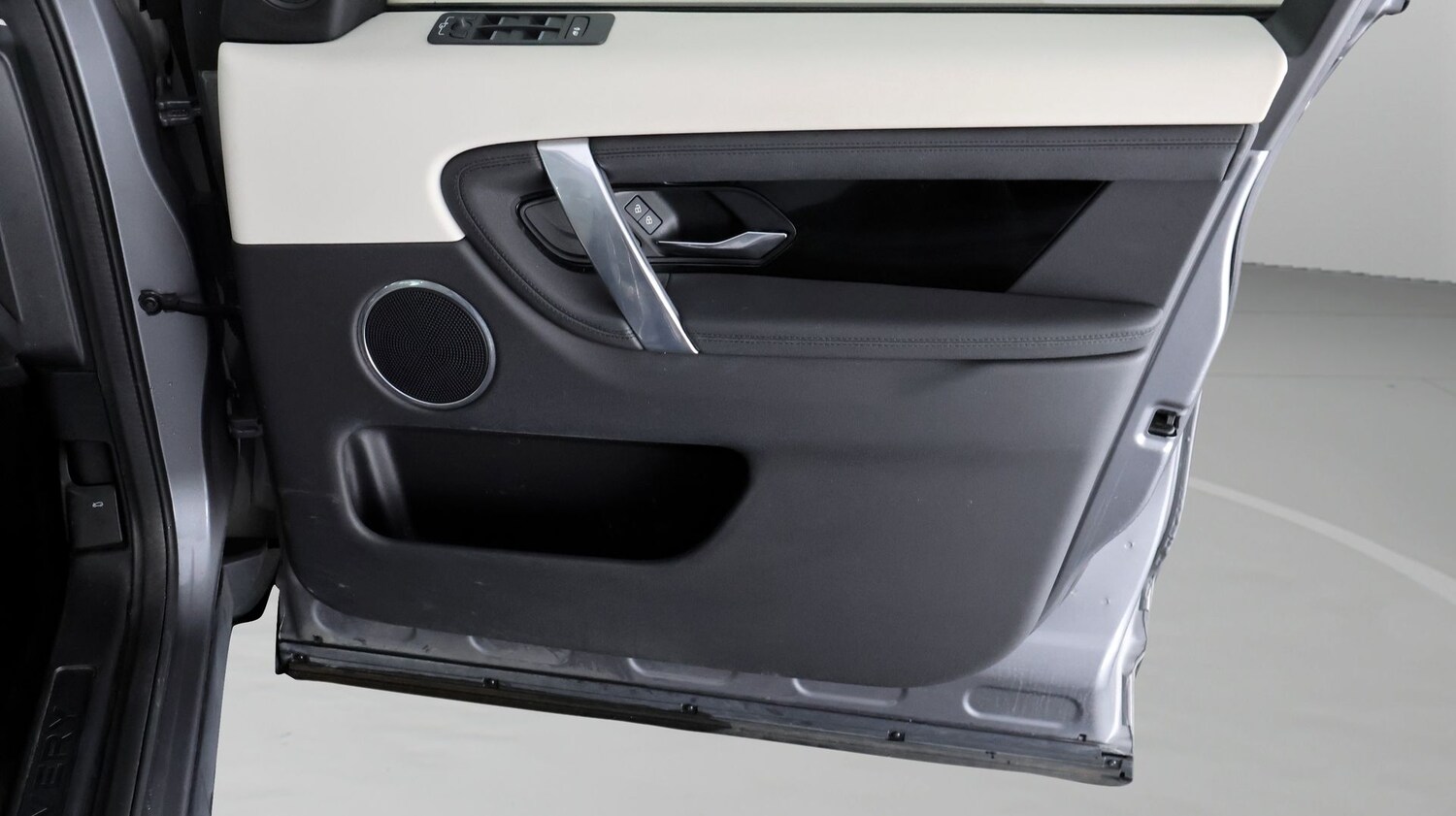 Used Land Rover Discovery Sport 2021 for sale - 77935886: Photo 15