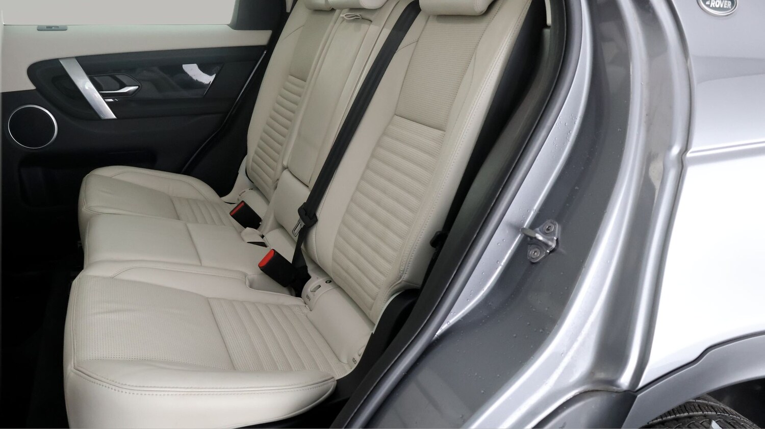 Used Land Rover Discovery Sport 2021 for sale - 77935886: Photo 16