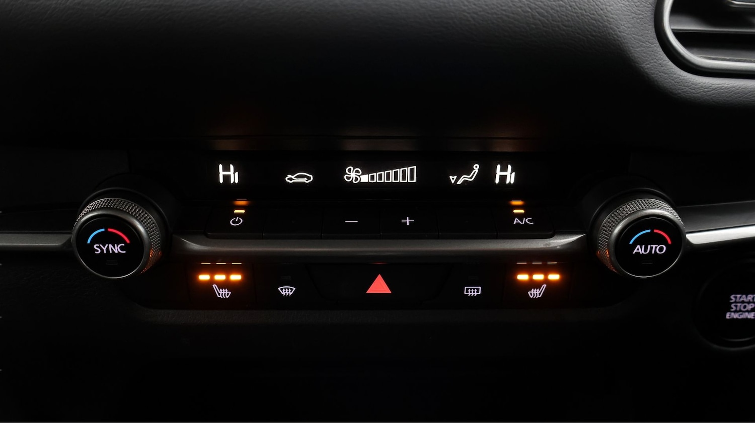 Used Mazda CX-30 2022 for sale - 77251376: Photo 12