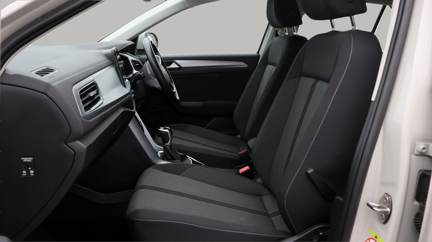 Used Volkswagen T-Roc 2022 for sale - 77329341: Photo 14