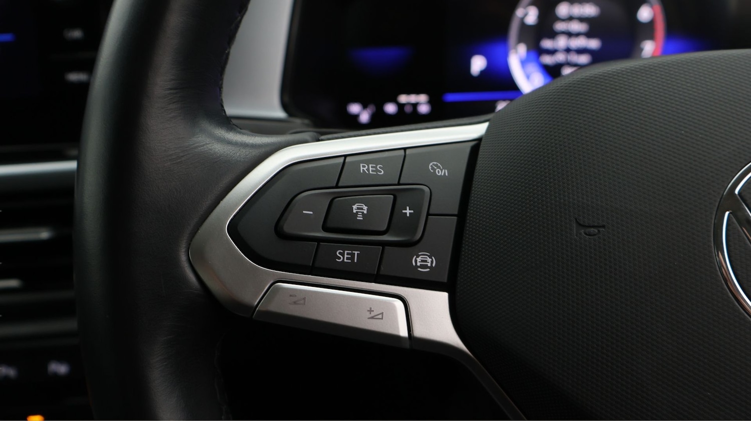 Used Volkswagen T-Roc 2022 for sale - 77329341: Photo 21