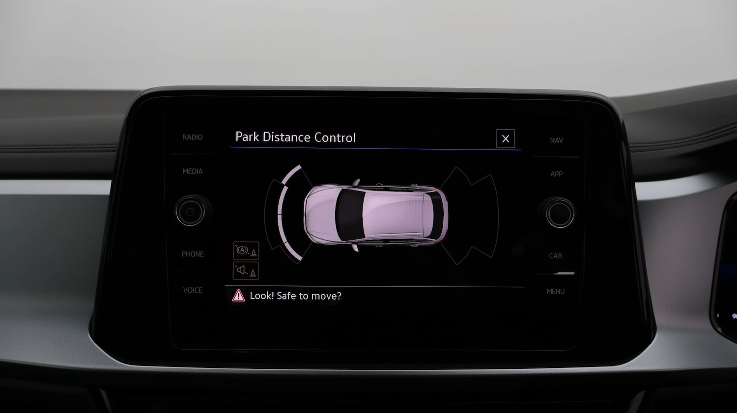 Used Volkswagen T-Roc 2022 for sale - 77329341: Photo 22