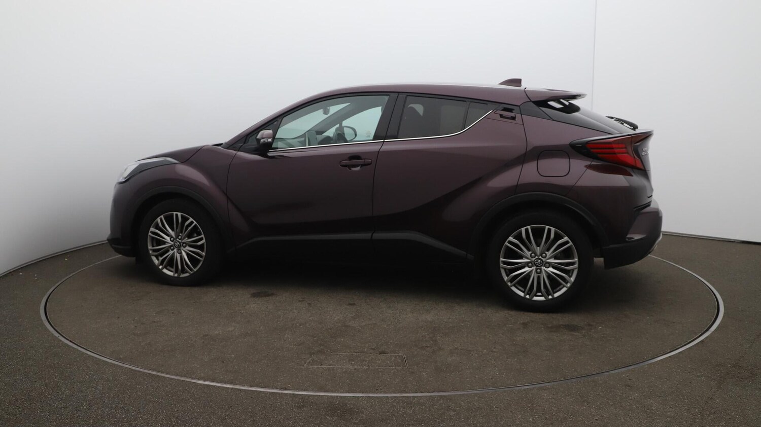 Used Toyota C-HR 2023 for sale - 76136497: Photo 57