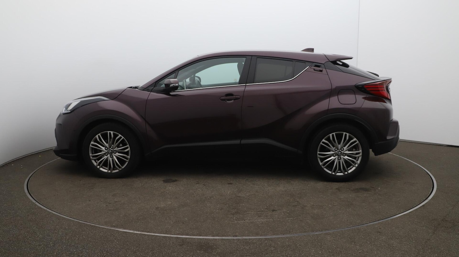 Used Toyota C-HR 2023 for sale - 76136497: Photo 64
