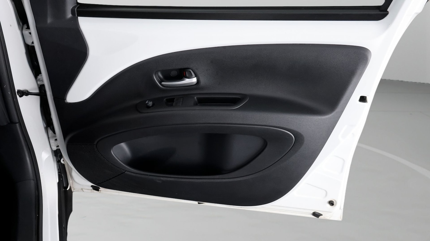 Used Toyota Aygo X for sale - 78106079: Photo 14