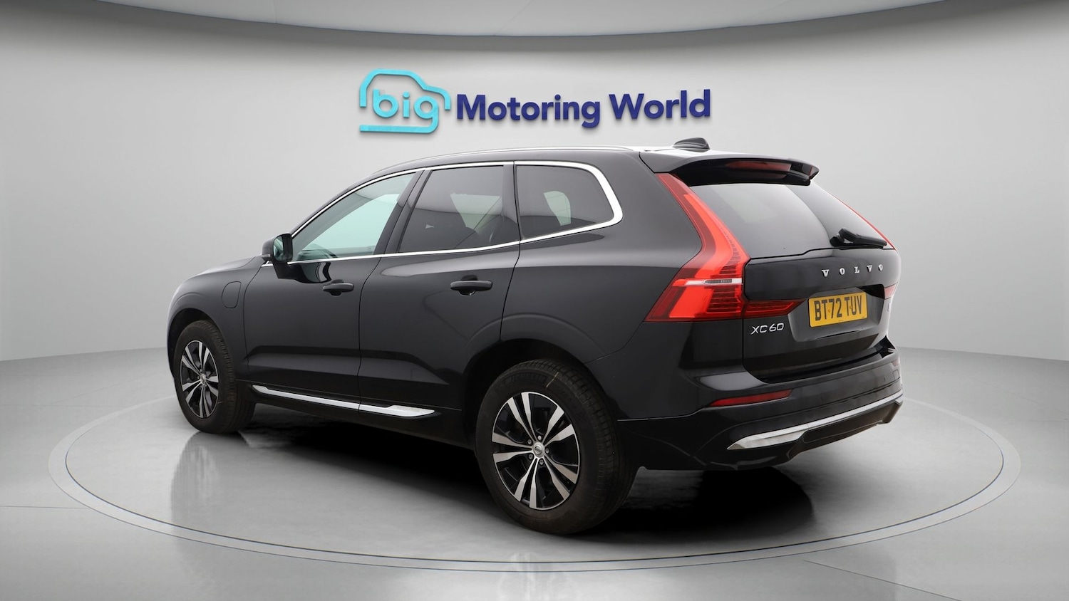 Used Volvo XC60 2023 for sale - 77489817: Photo 5