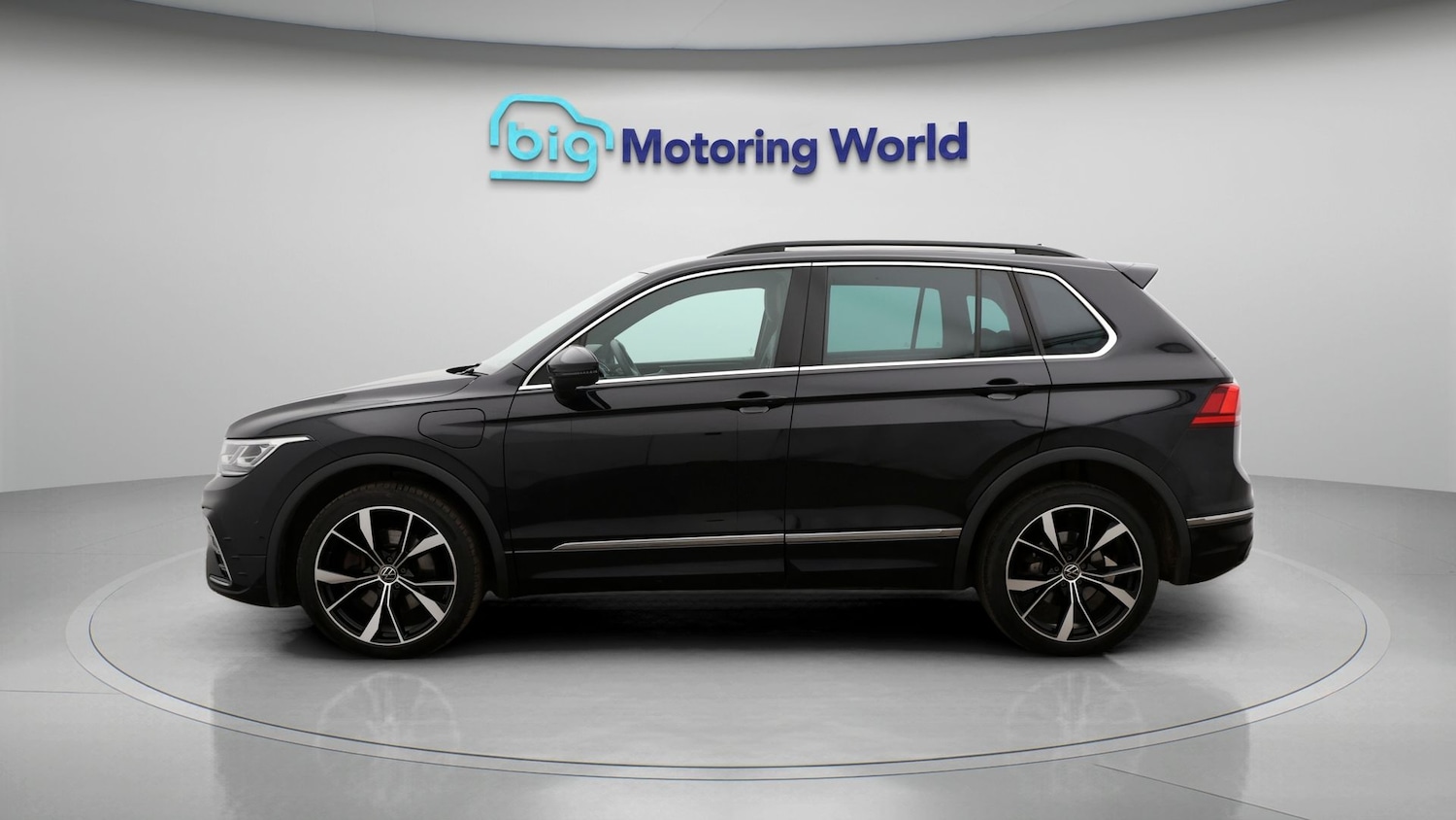 Used Volkswagen Tiguan 2023 for sale - 77610495: Photo 4