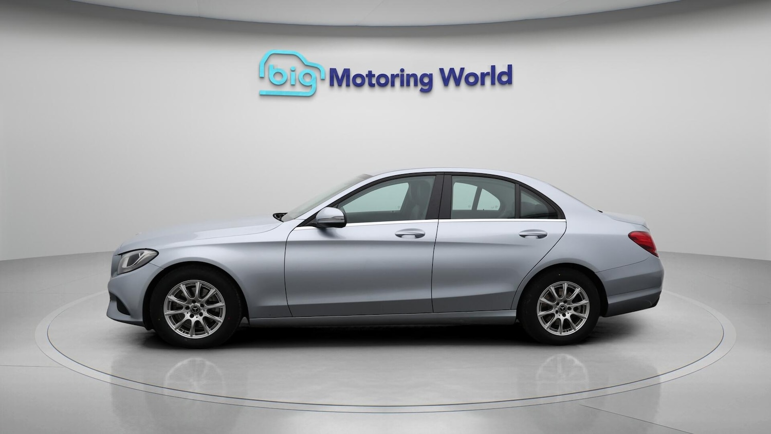 Used Mercedes-Benz C-Class 2018 for sale - 76158832: Photo 5