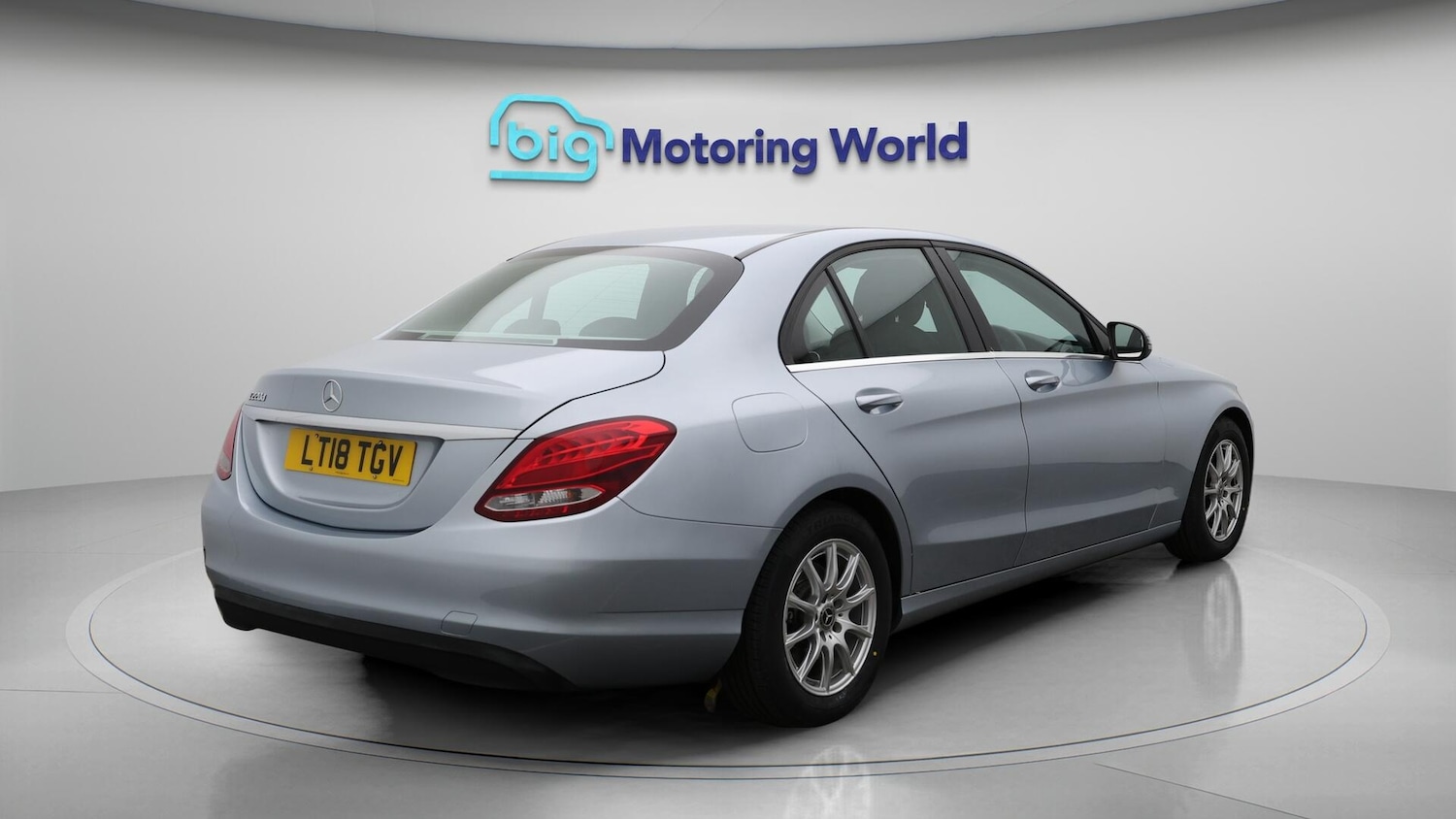 Used Mercedes-Benz C-Class 2018 for sale - 76158832: Photo 8