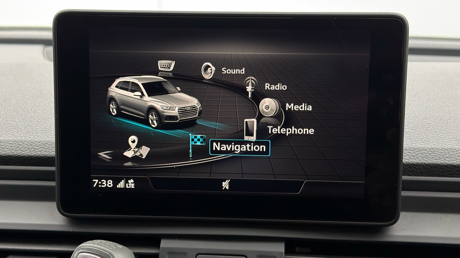 Used Audi Q5 2020 for sale - 78064565: Photo 10