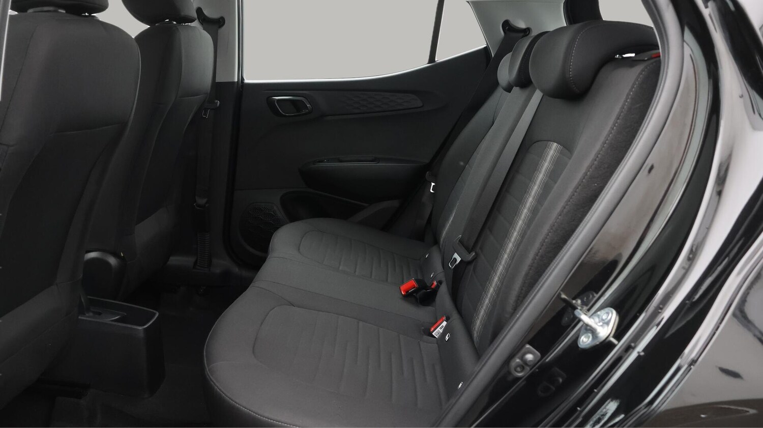 Used Hyundai i10 2024 for sale - 76632737: Photo 17