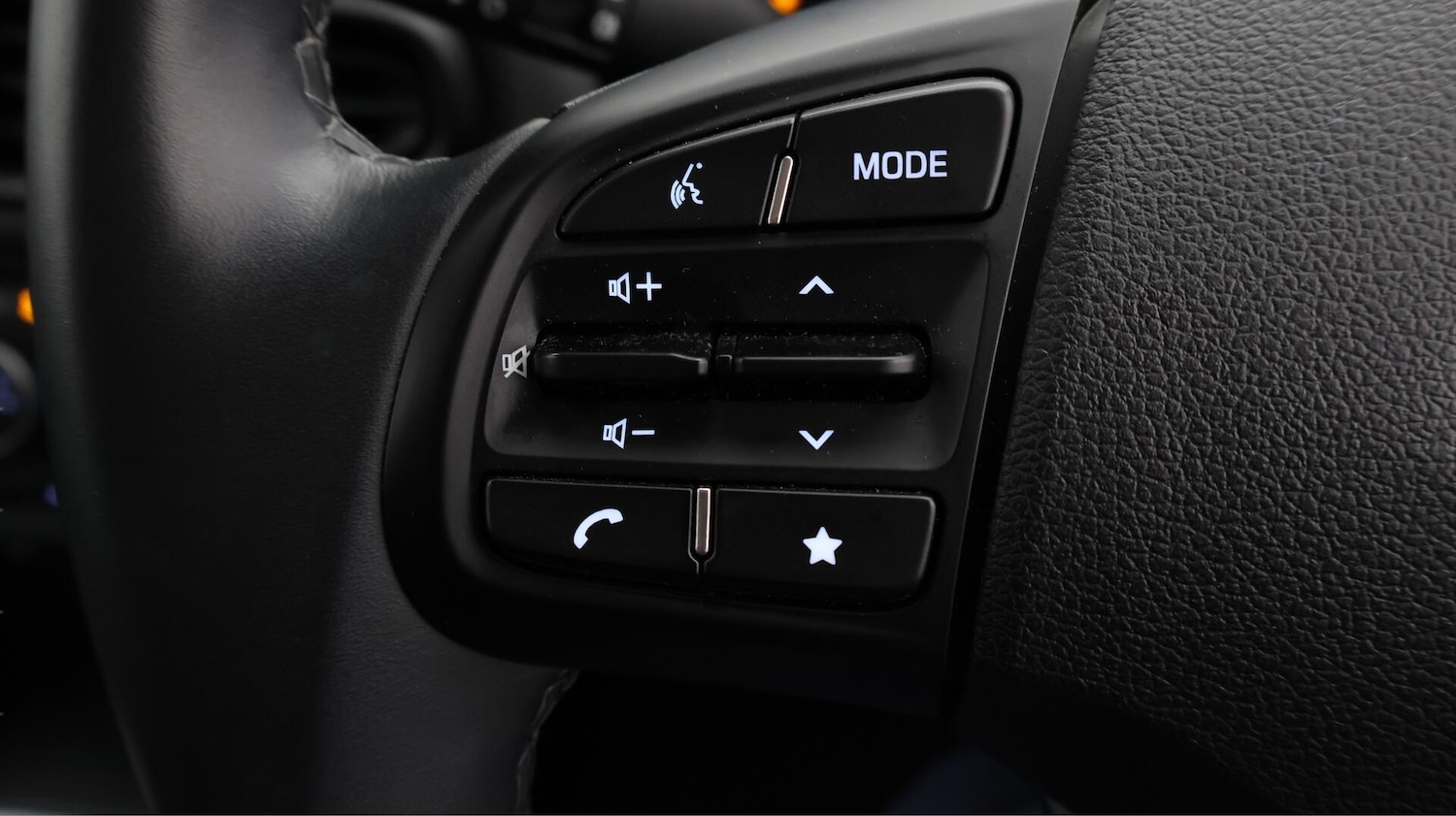 Used Hyundai i10 2024 for sale - 76632737: Photo 23