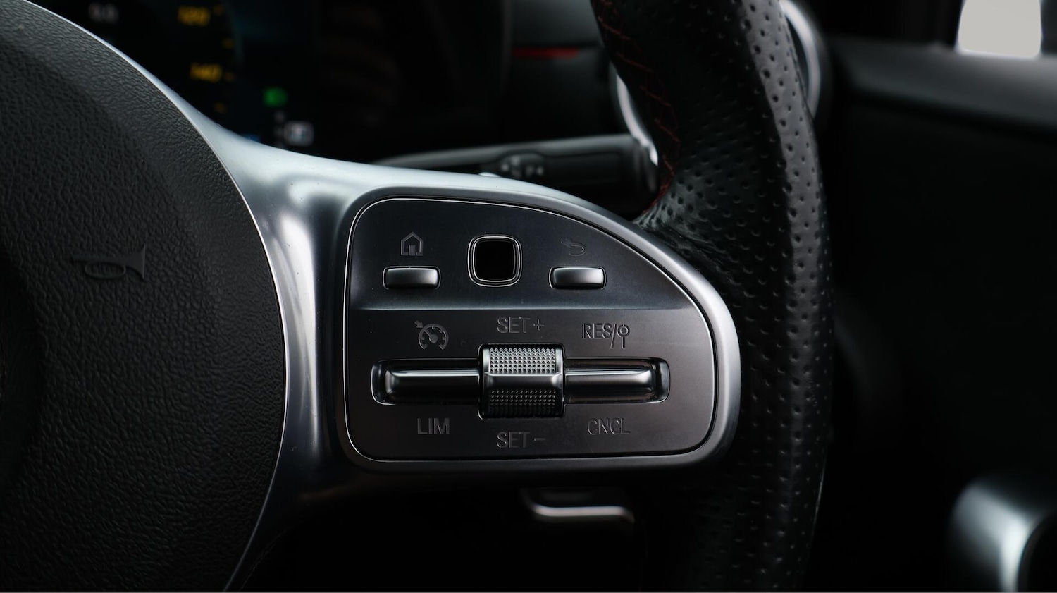 Used Mercedes-Benz A-Class 2019 for sale - 76472193: Photo 25