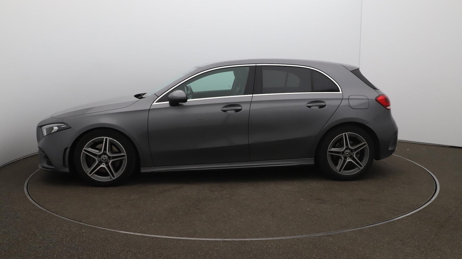 Used Mercedes-Benz A-Class 2019 for sale - 76472193: Photo 64