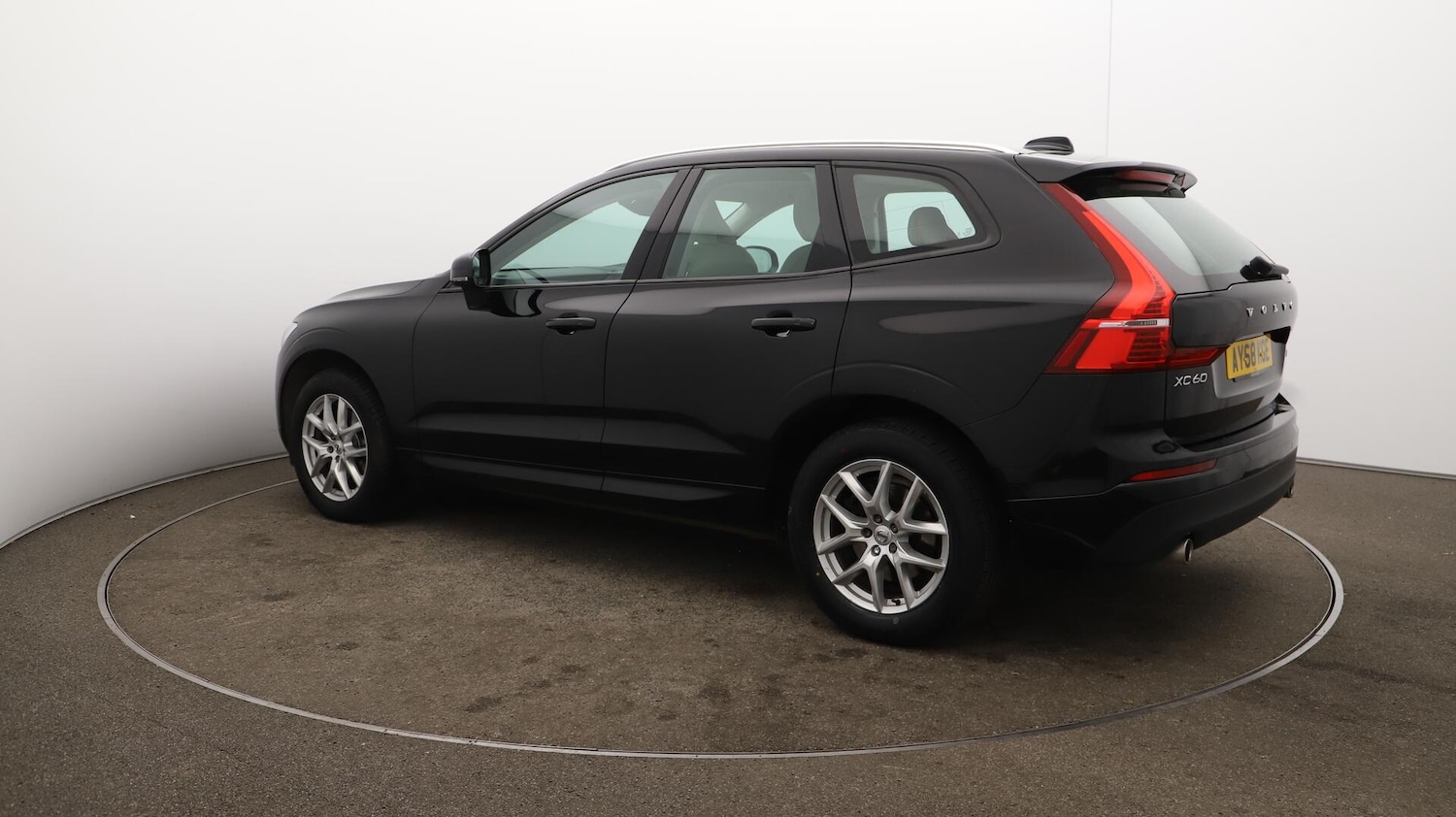 Used Volvo XC60 2018 for sale - 76121607: Photo 38