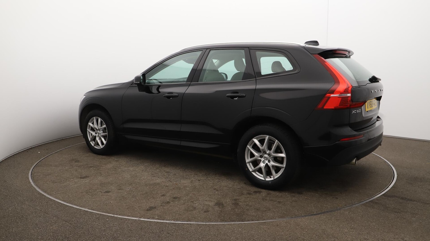 Used Volvo XC60 2018 for sale - 76121607: Photo 39