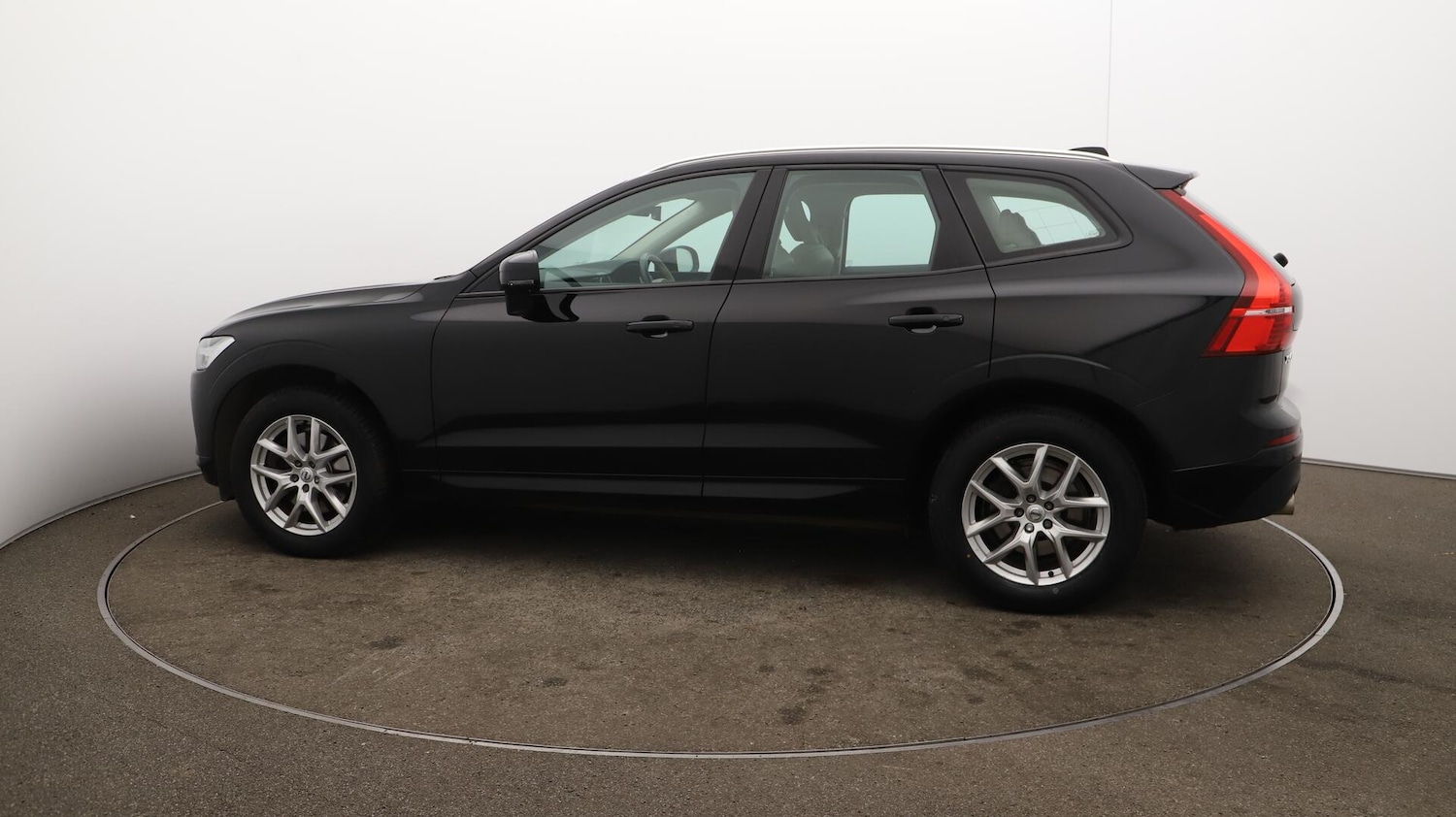 Used Volvo XC60 2018 for sale - 76121607: Photo 61