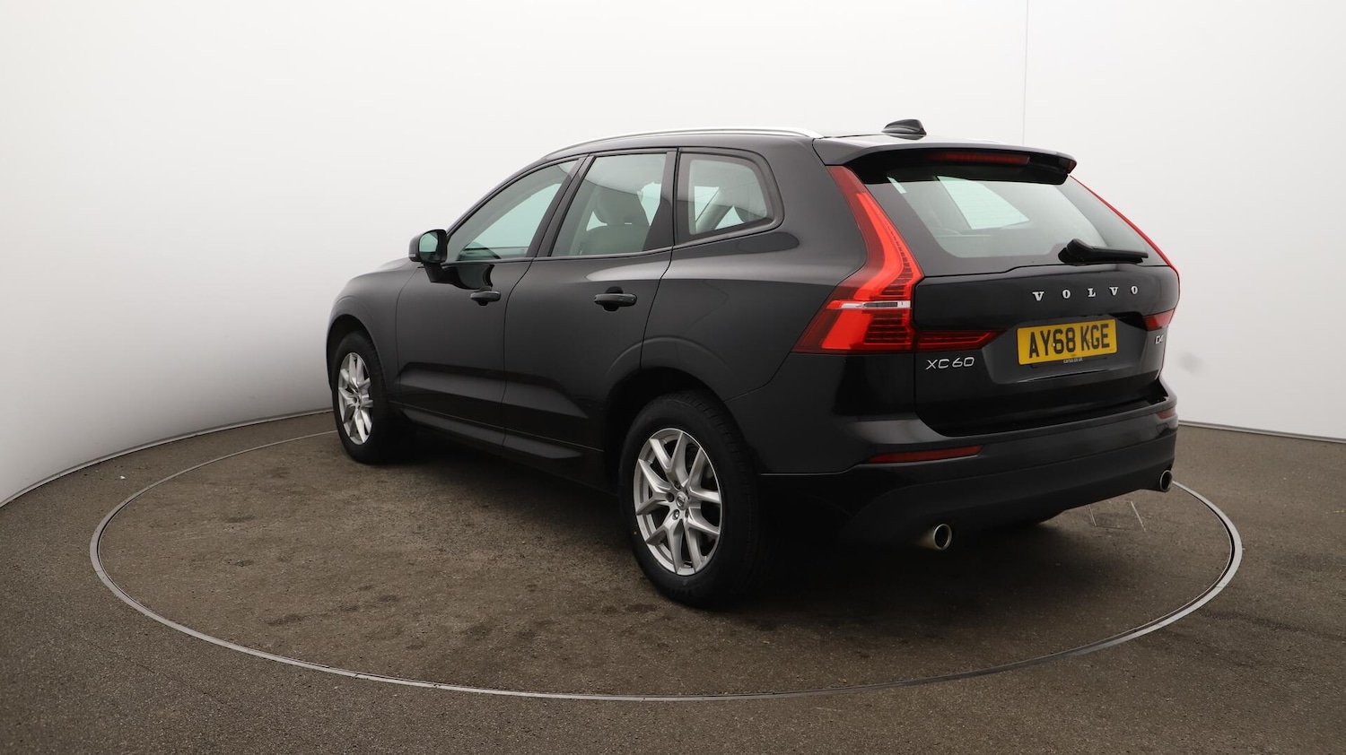 Used Volvo XC60 2018 for sale - 76121607: Photo 65