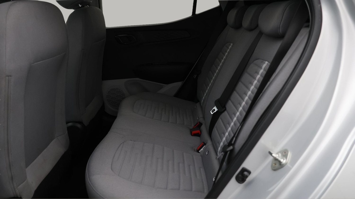 Used Hyundai i10 2023 for sale - 77902635: Photo 16