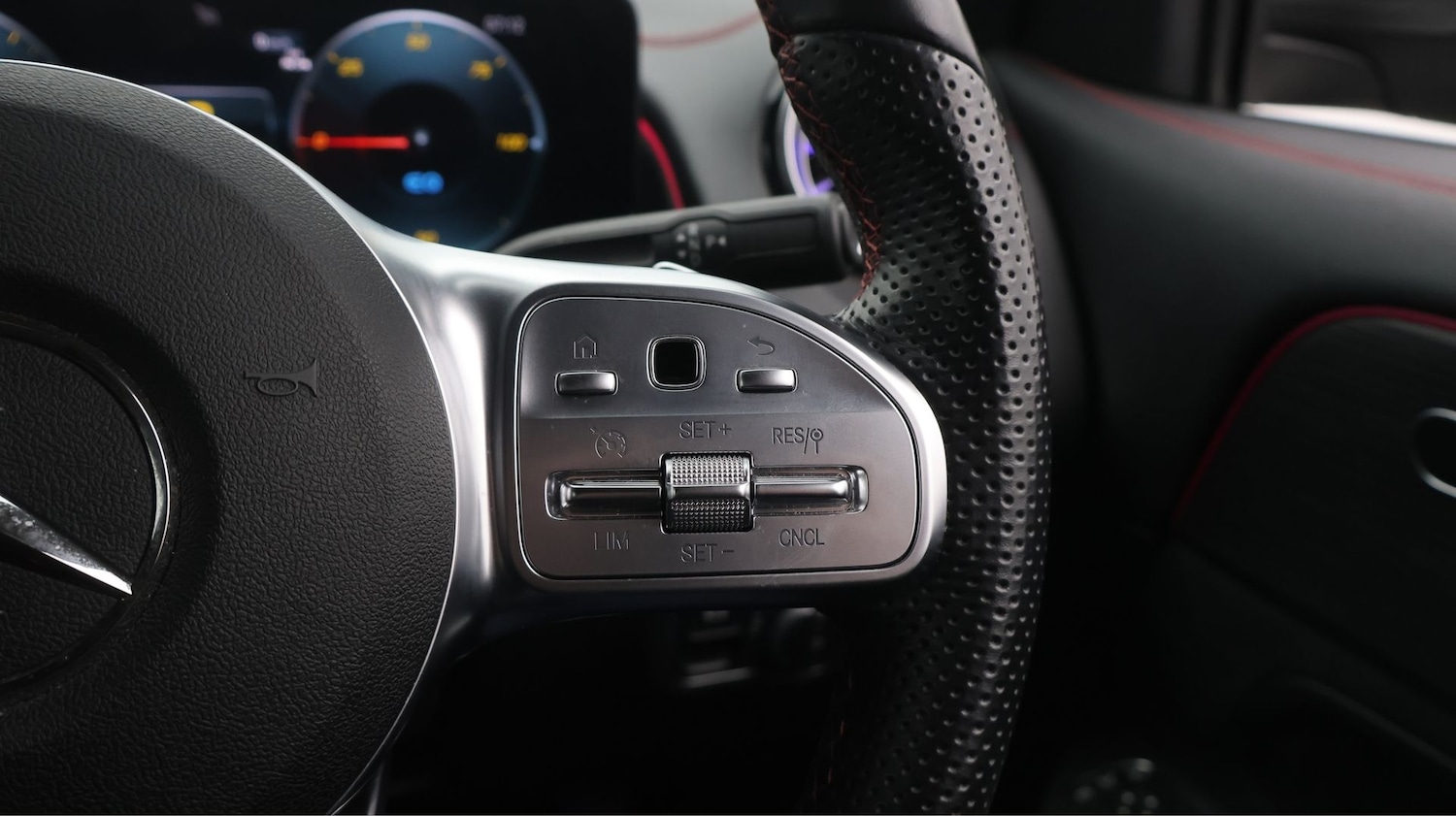 Used Mercedes-Benz EQB 2024 for sale - 77181527: Photo 26