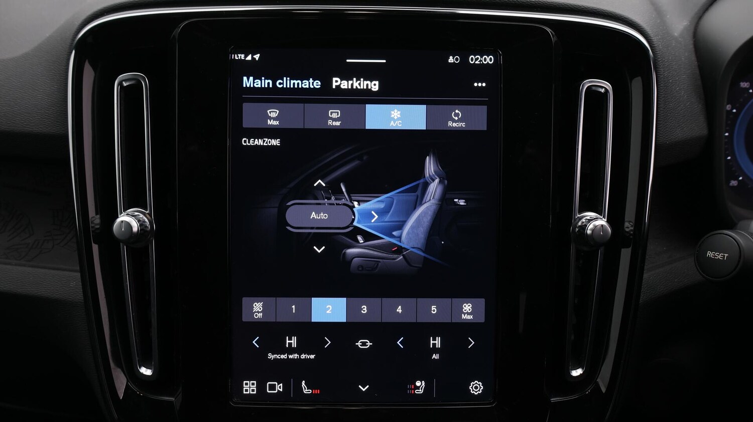 Used Volvo XC40 2022 for sale - 76659228: Photo 13