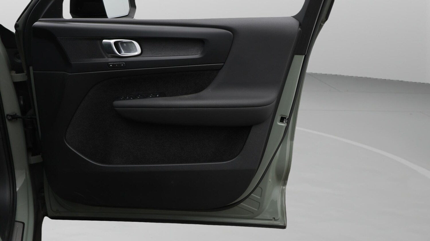 Used Volvo XC40 2022 for sale - 76659228: Photo 16