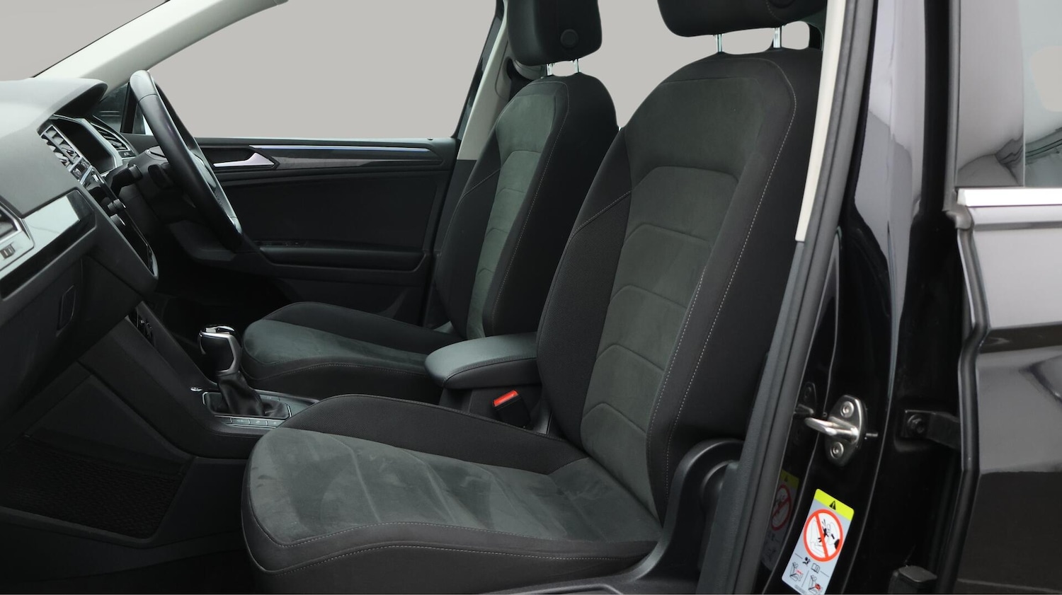 Used Volkswagen Tiguan 2020 for sale - 76084535: Photo 15
