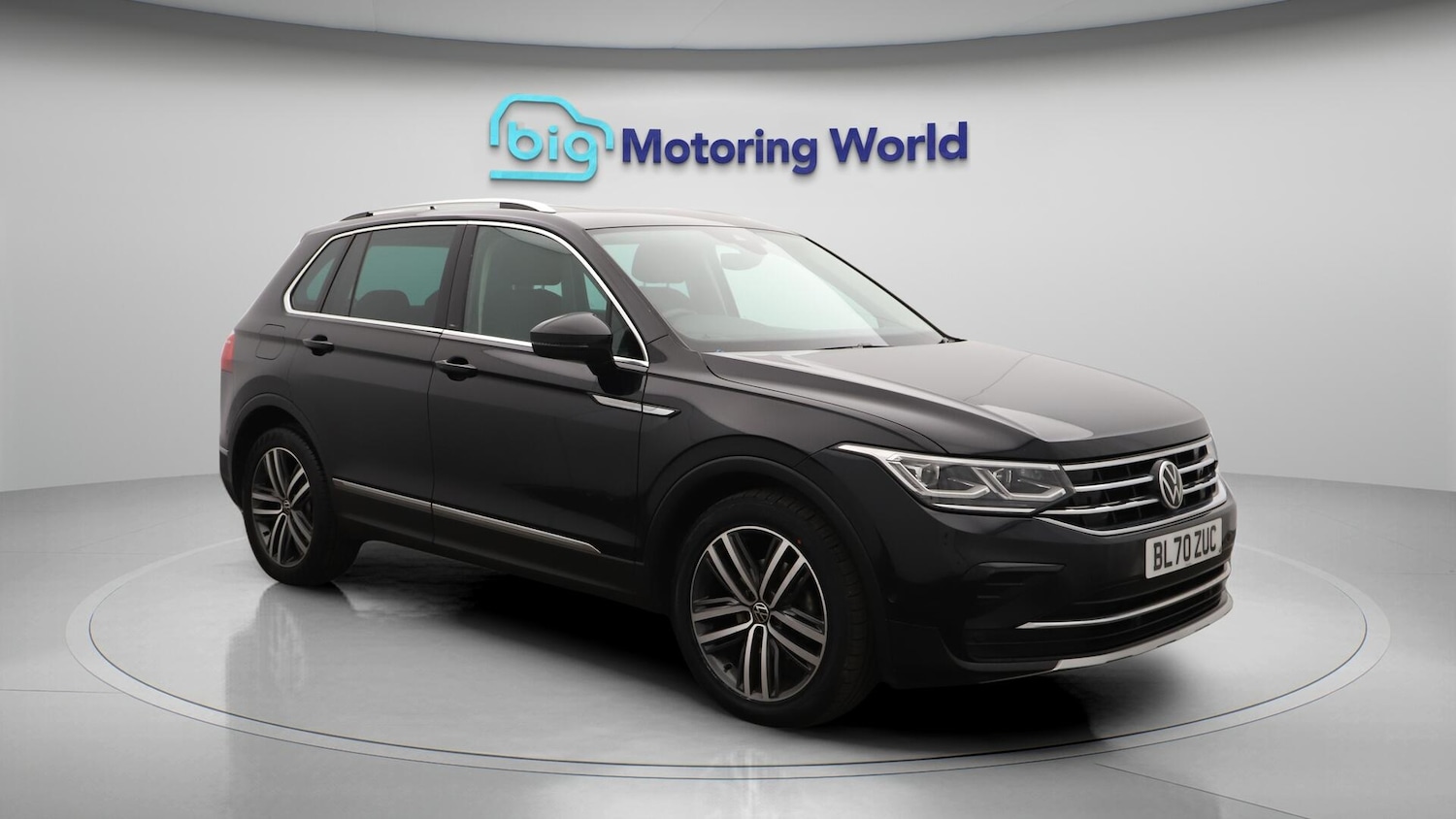 Used Volkswagen Tiguan 2020 for sale - 76084535: Photo 2