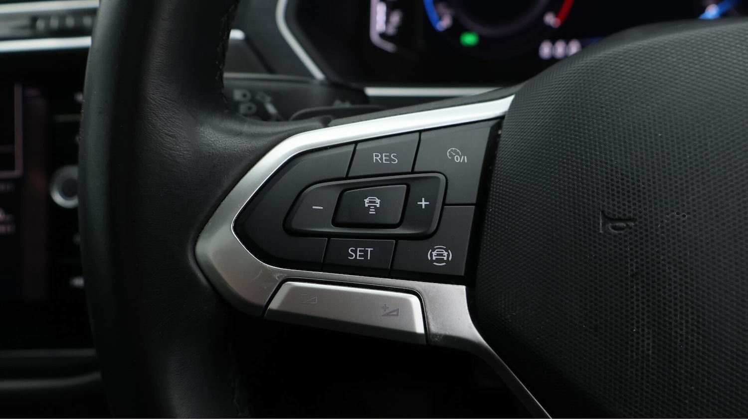Used Volkswagen Tiguan 2020 for sale - 76084535: Photo 25