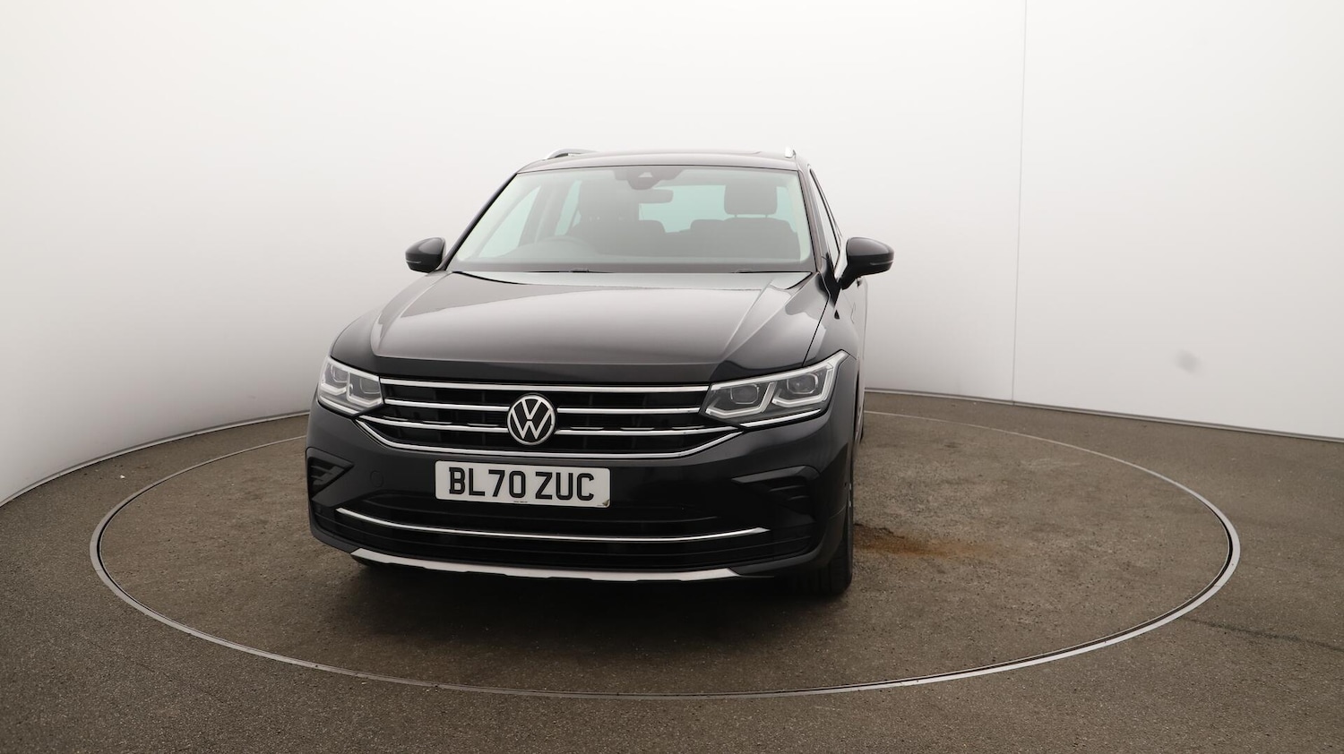 Used Volkswagen Tiguan 2020 for sale - 76084535: Photo 42