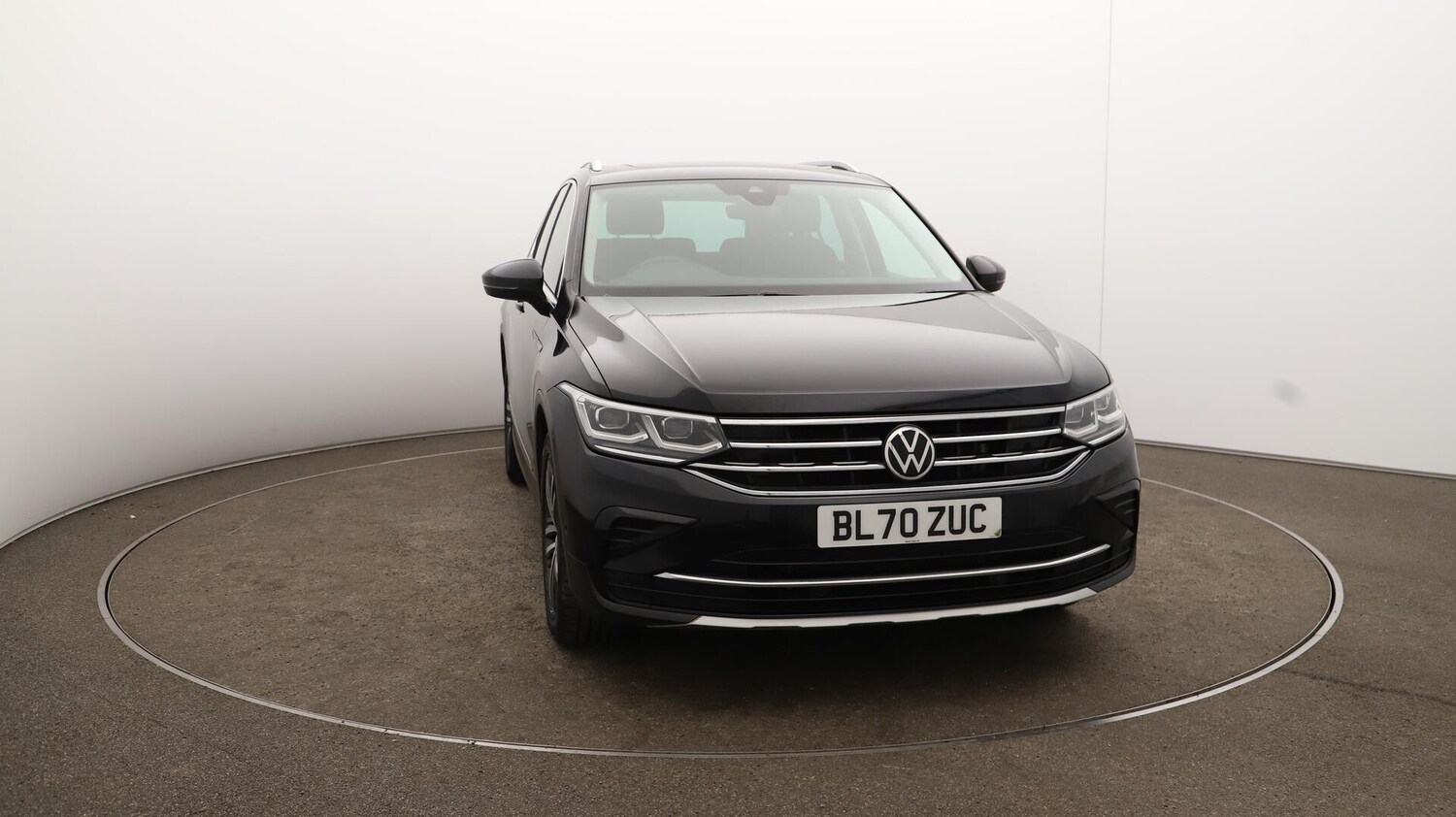 Used Volkswagen Tiguan 2020 for sale - 76084535: Photo 44