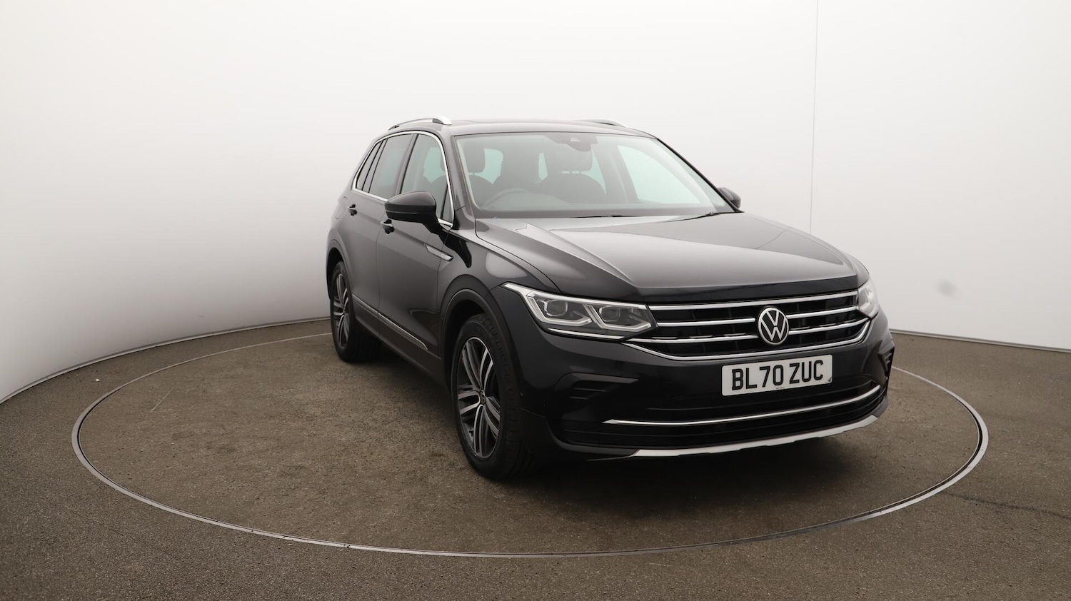 Used Volkswagen Tiguan 2020 for sale - 76084535: Photo 45