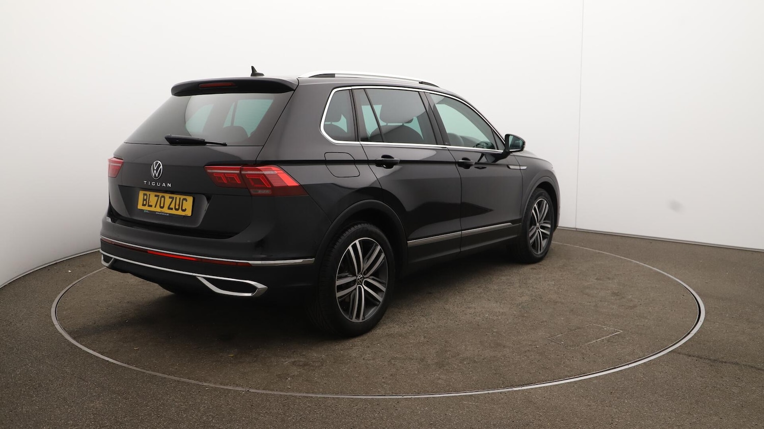 Used Volkswagen Tiguan 2020 for sale - 76084535: Photo 57