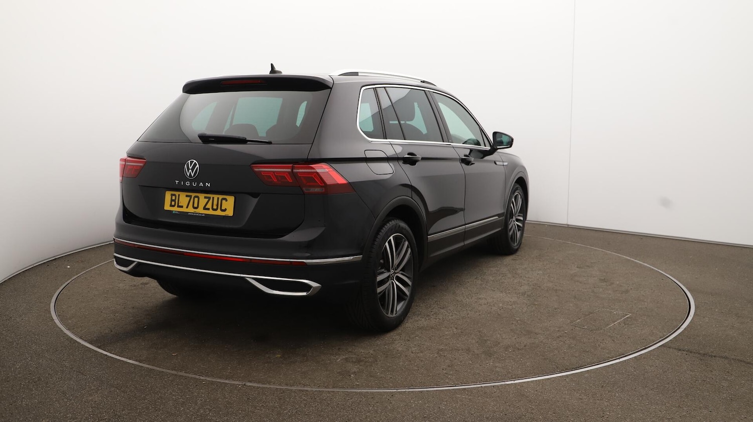 Used Volkswagen Tiguan 2020 for sale - 76084535: Photo 58
