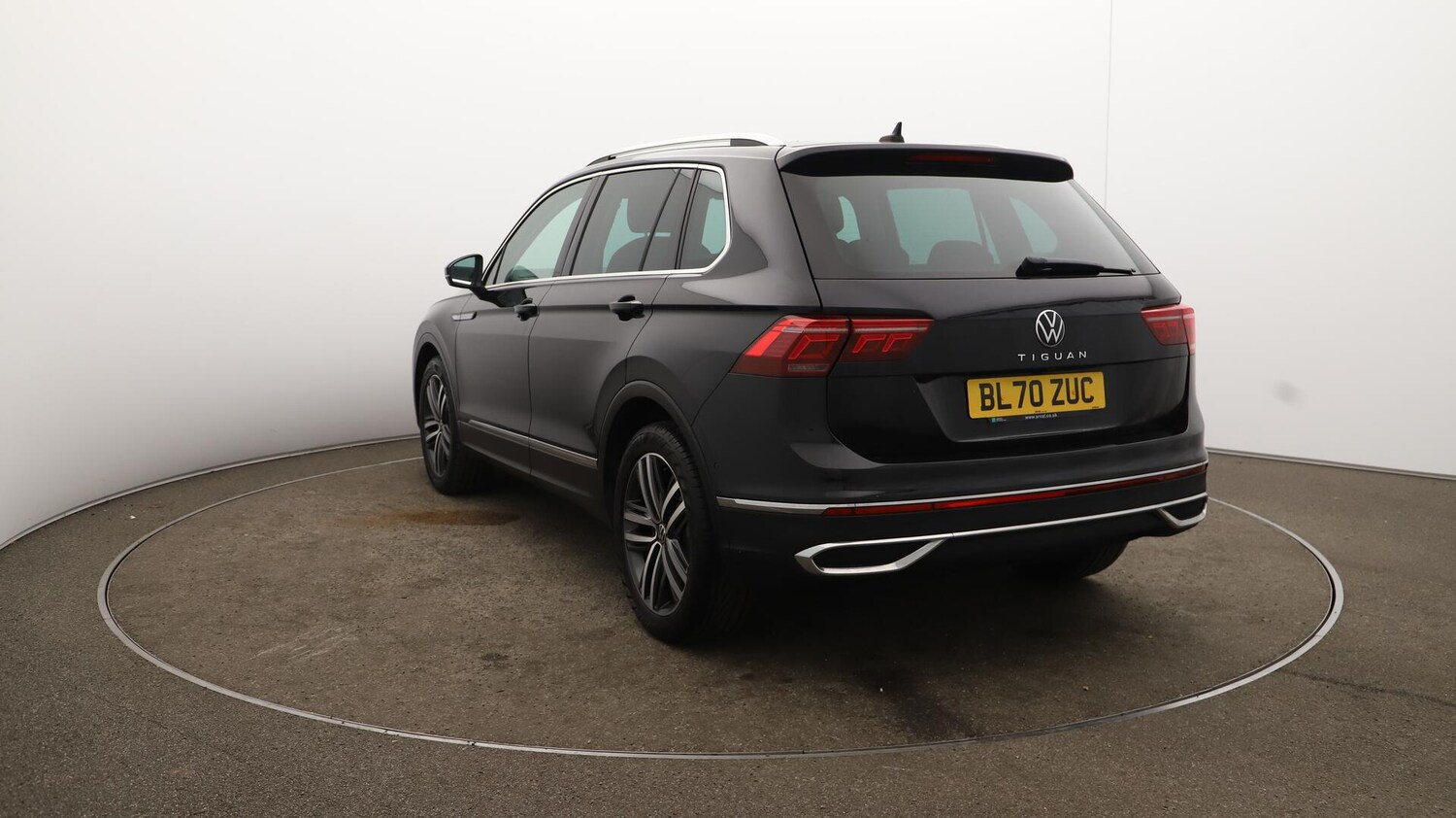 Used Volkswagen Tiguan 2020 for sale - 76084535: Photo 64