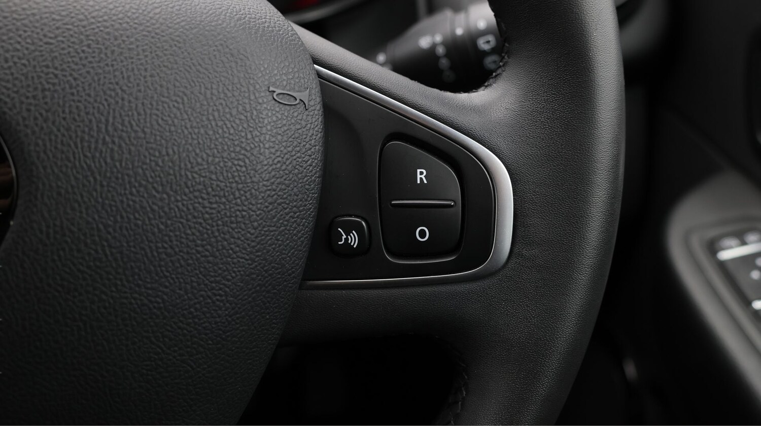 Used Renault Clio 2018 for sale - 77729801: Photo 21