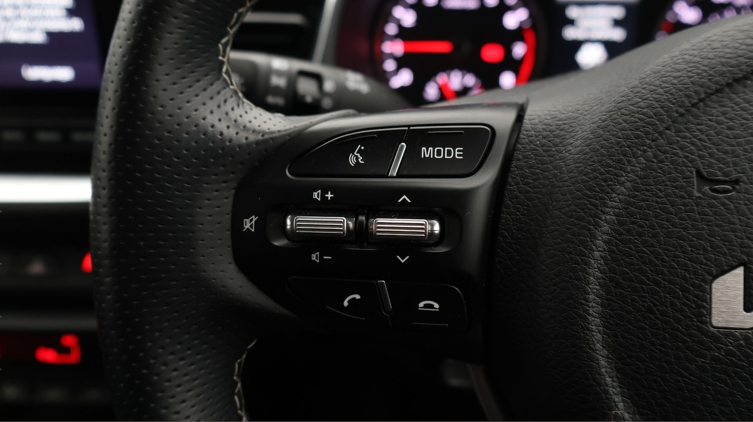 Used Kia Stonic 2023 for sale - 77225625: Photo 20