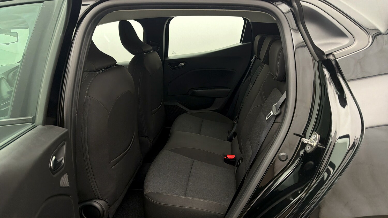 Used Renault Clio 2023 for sale - 77998161: Photo 15