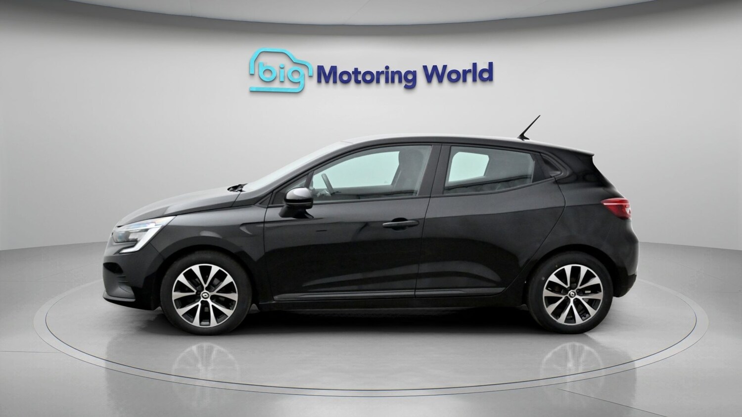 Used Renault Clio 2023 for sale - 77998161: Photo 4