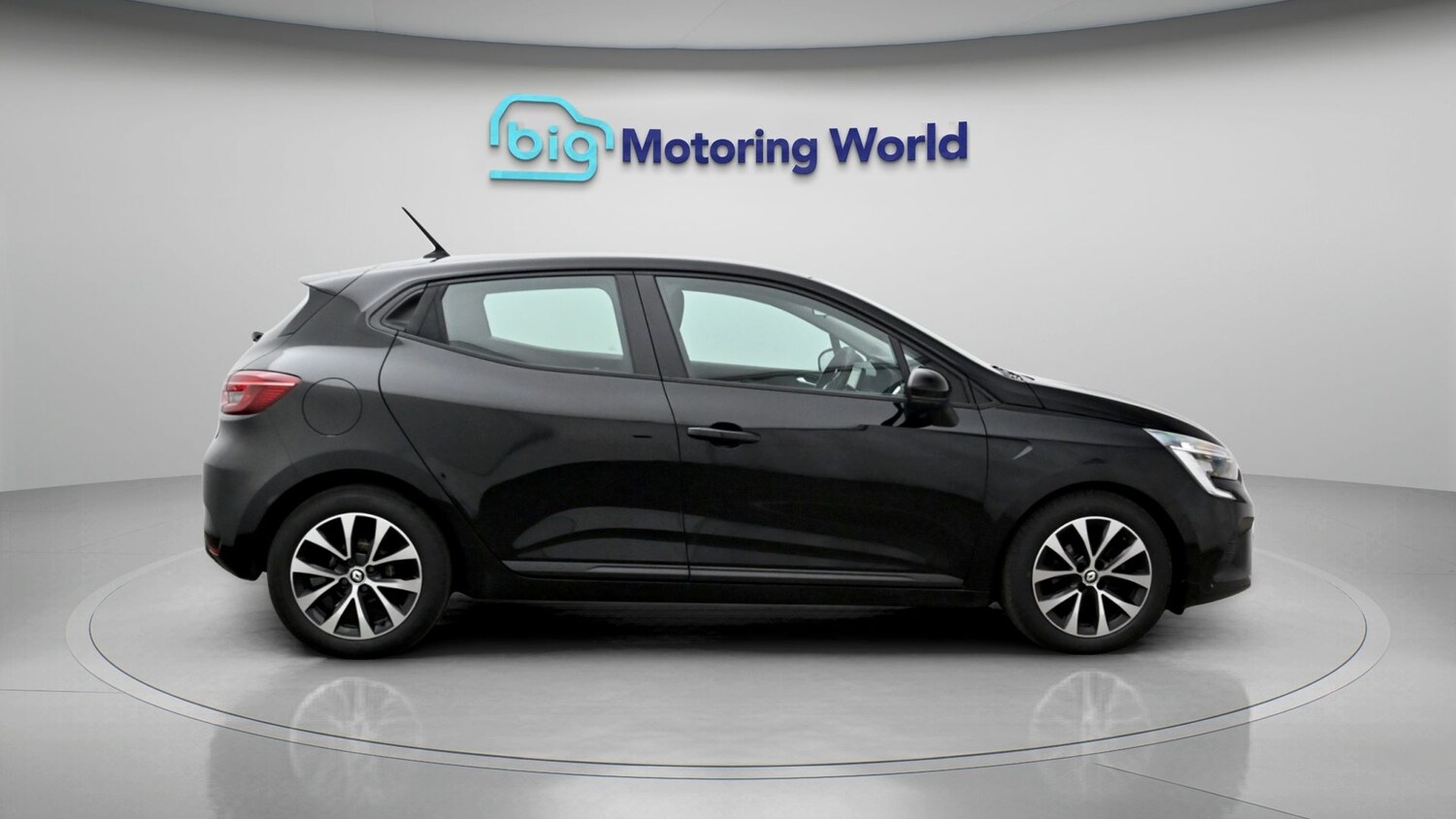 Used Renault Clio 2023 for sale - 77998161: Photo 8