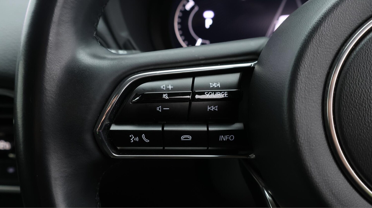Used Mazda CX-60 2022 for sale - 76371317: Photo 25