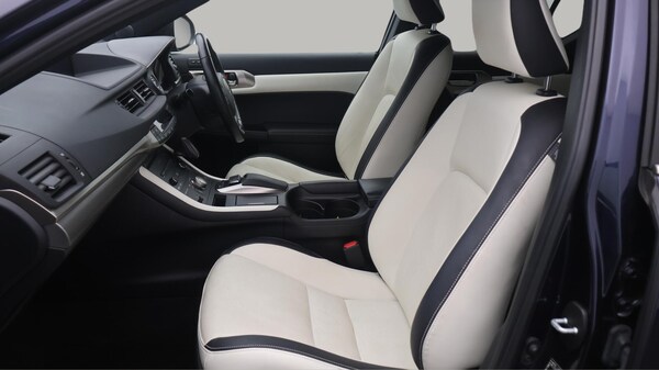 Used Lexus CT 2019 for sale - 76307558: Photo 15