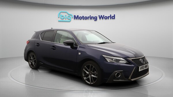 Used Lexus CT 2019 for sale - 76307558: Photo 2